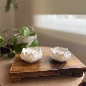 Plaster-Based Scented Candles